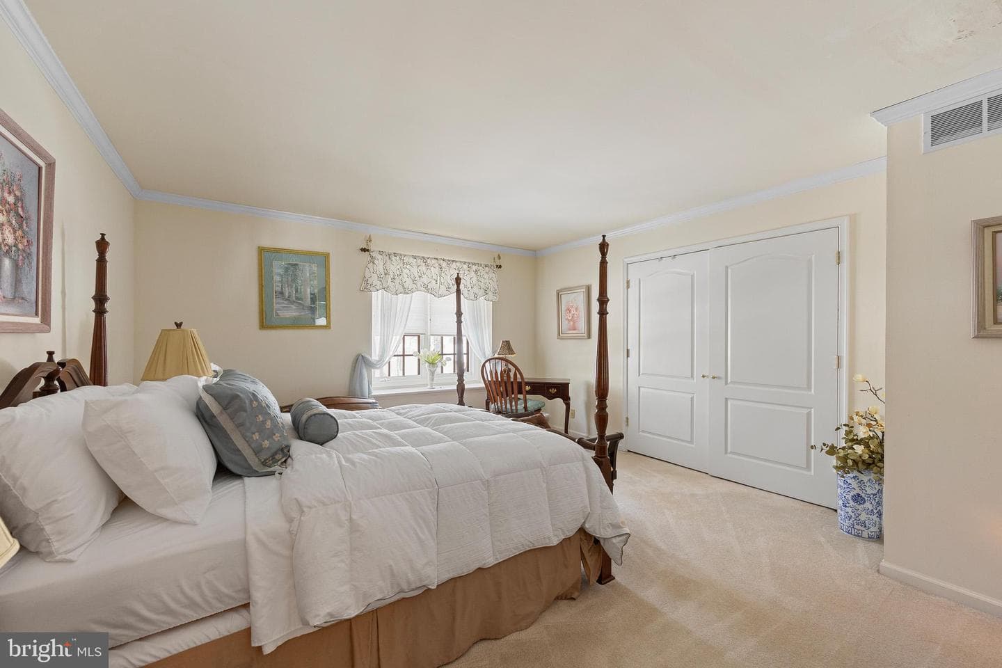 137 Wells Road photo 51