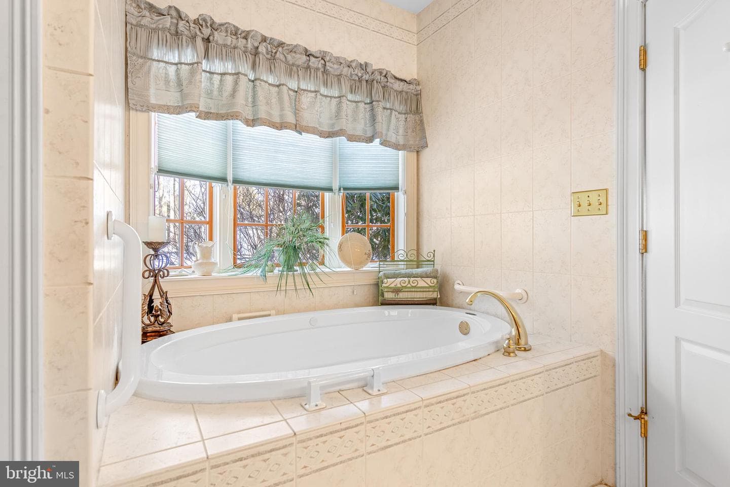 137 Wells Road photo 54