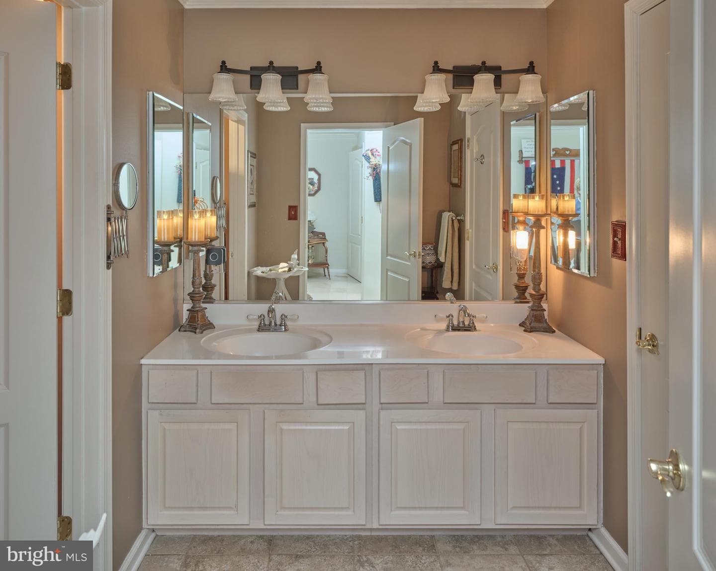 137 Wells Road photo 58