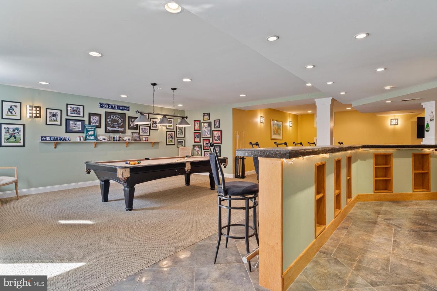 100 E Holland Road photo 33
