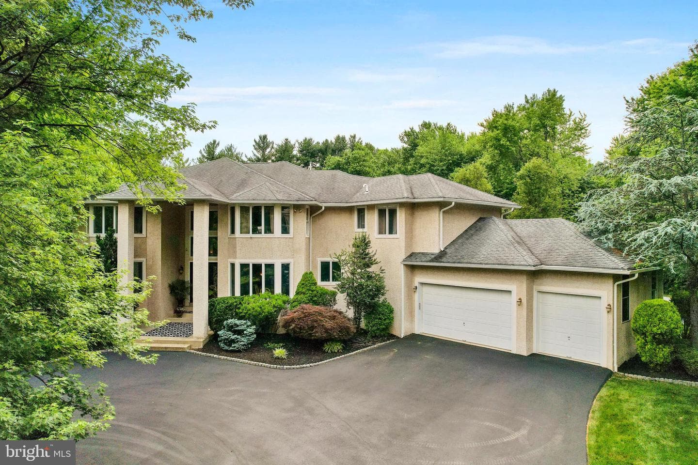 100 E Holland Road photo 54