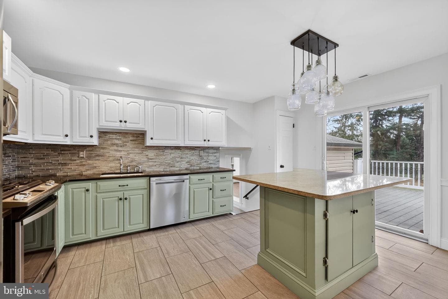36 Hickory Drive photo 13