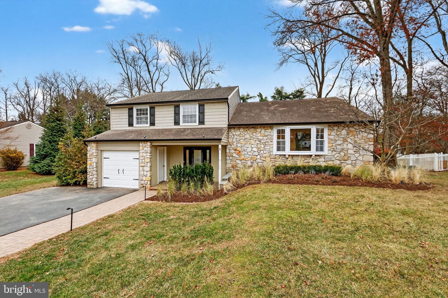 36 Hickory Drive photo 2
