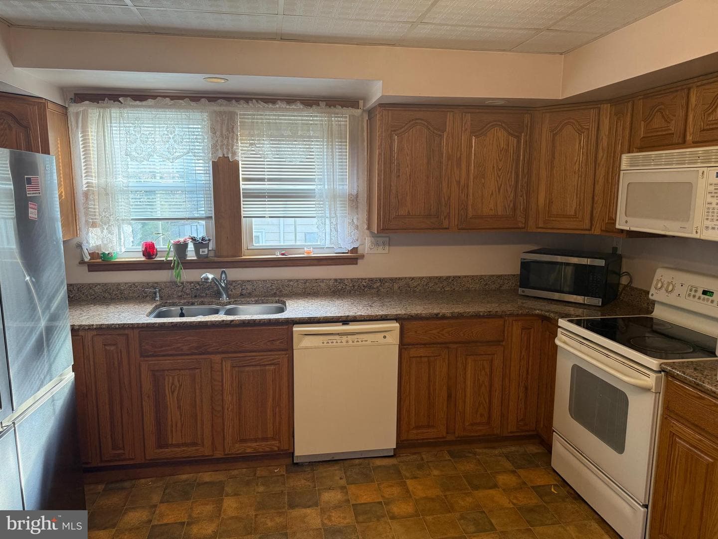 927 Bellevue Avenue photo 12