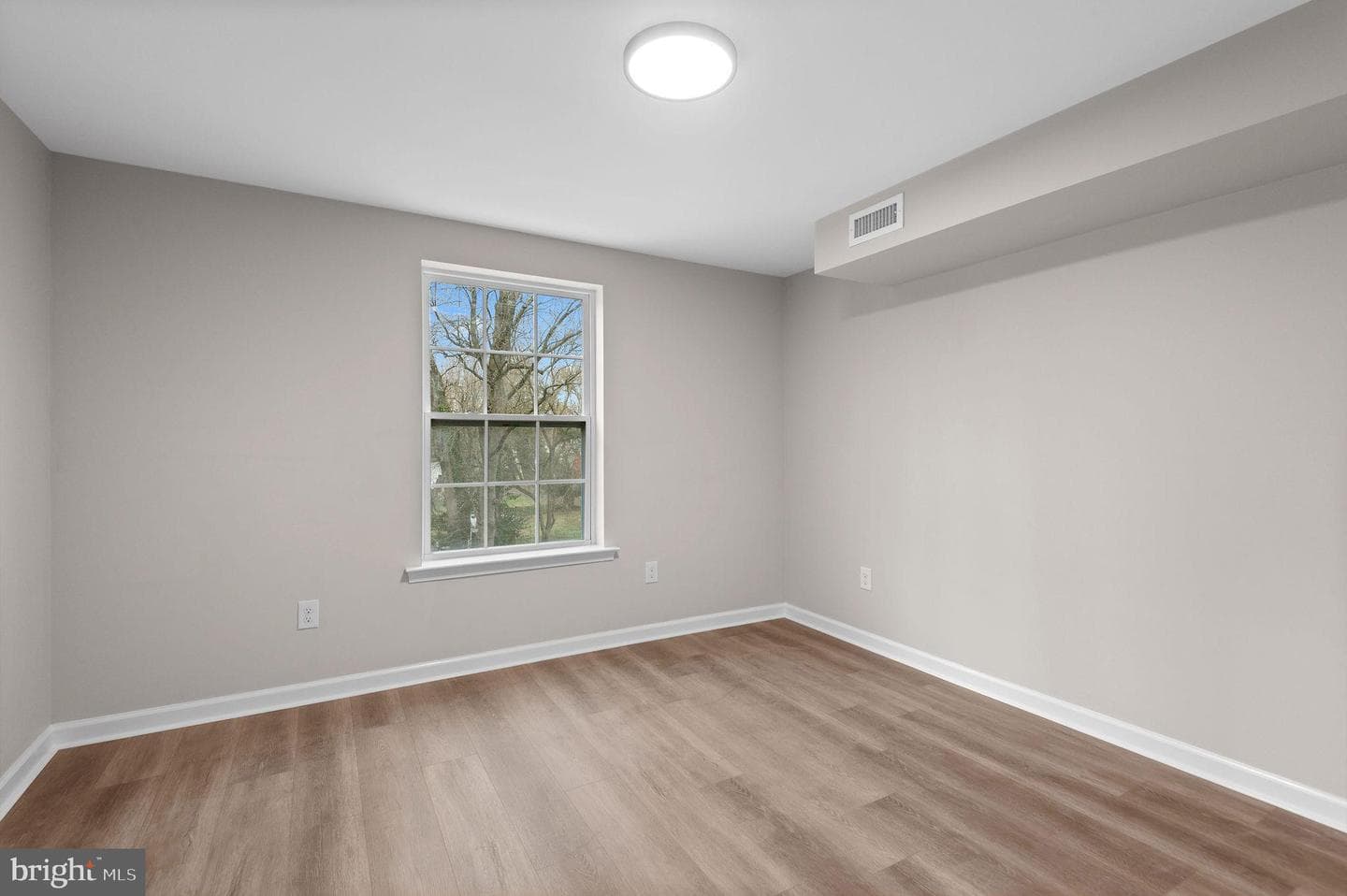 47 E College Avenue photo 13