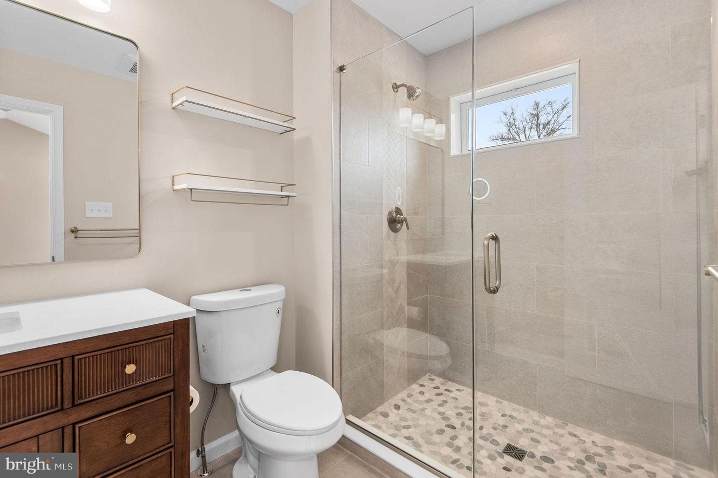 54 German Avenue photo 18