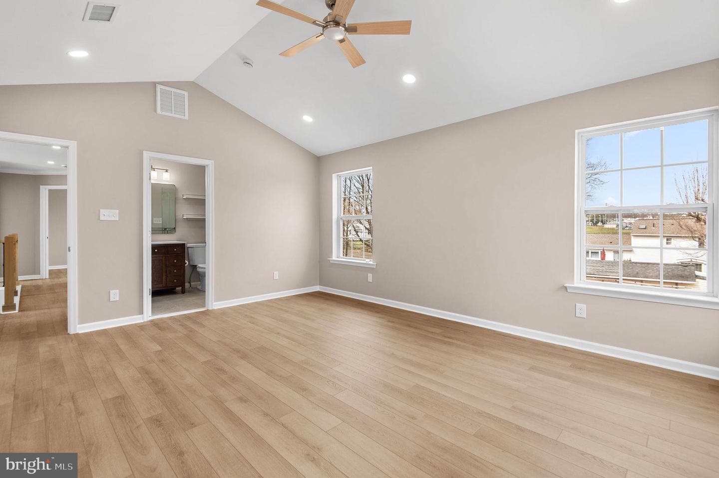 54 German Avenue photo 23