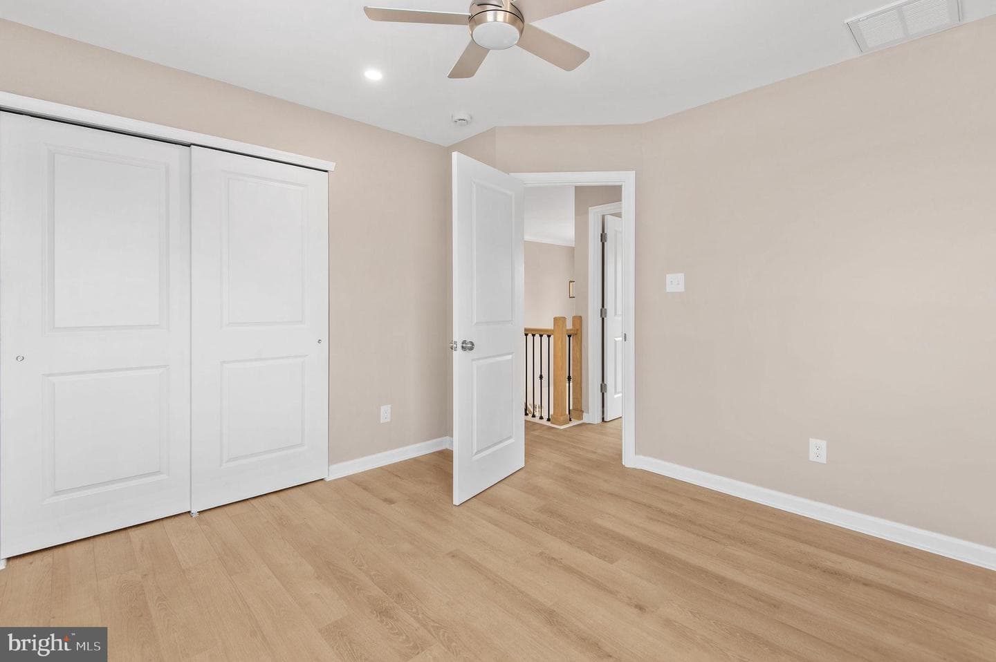 54 German Avenue photo 31