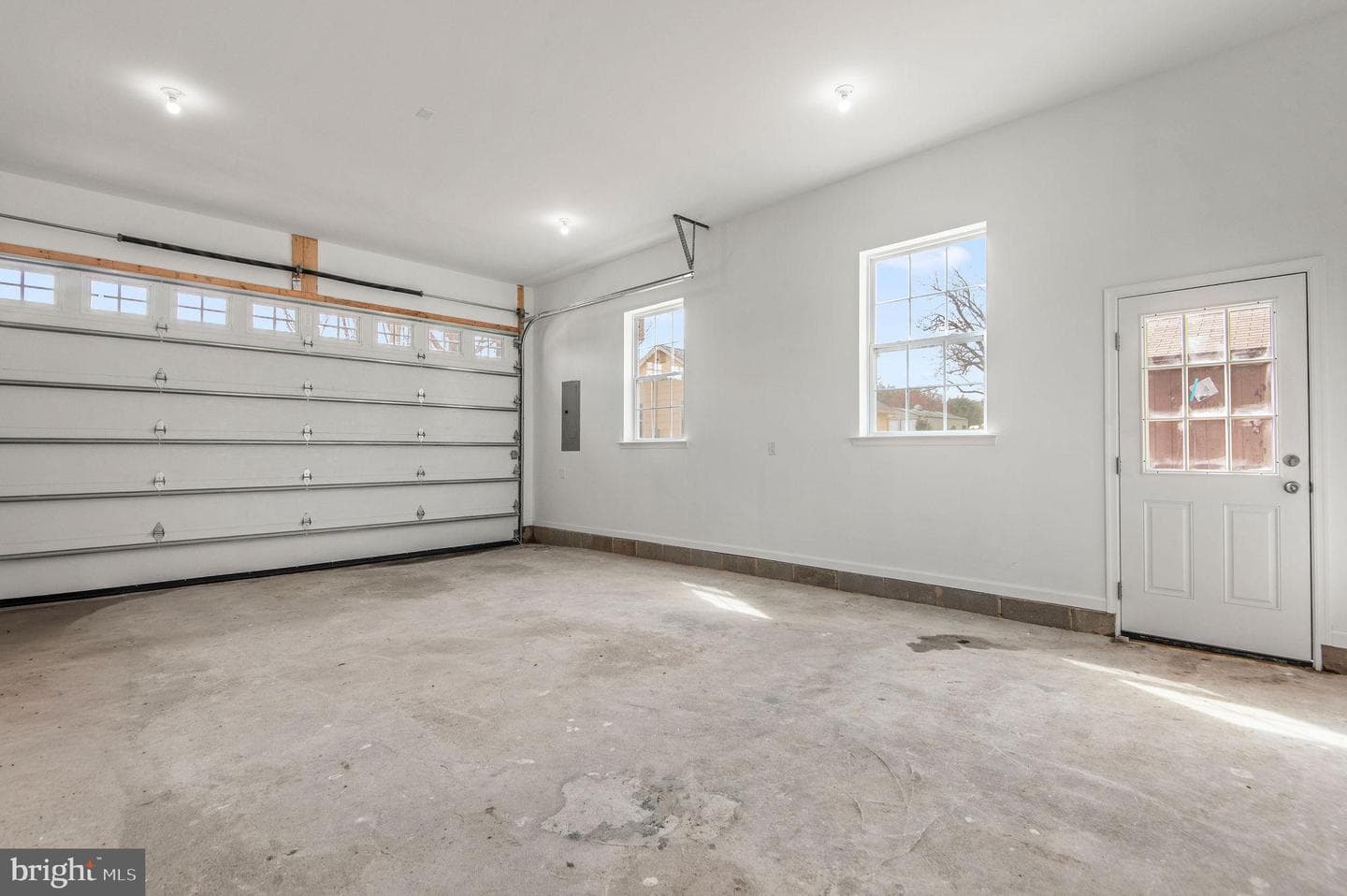 54 German Avenue photo 40