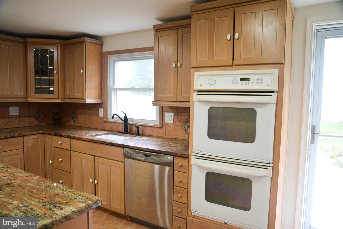 114 Nursery Avenue photo 16