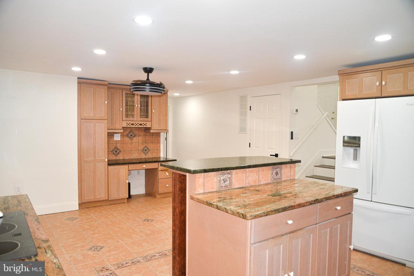 114 Nursery Avenue photo 17