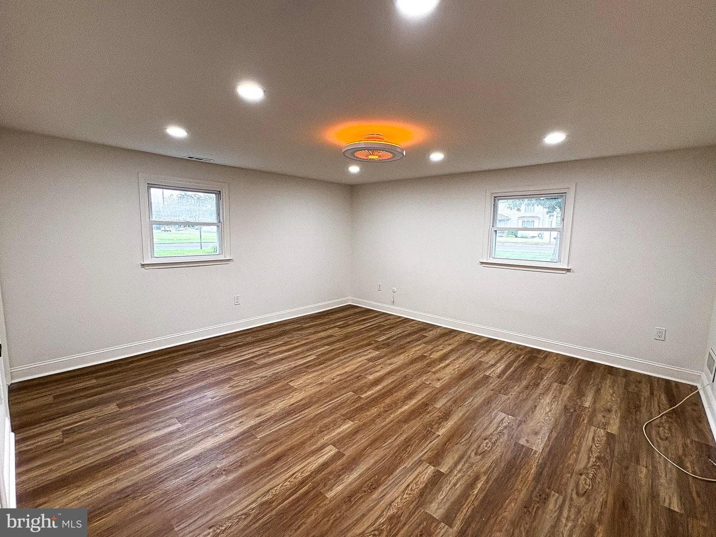 114 Nursery Avenue photo 32
