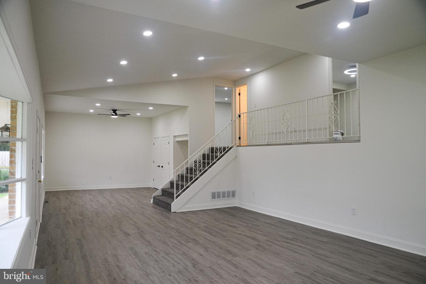 114 Nursery Avenue photo 5