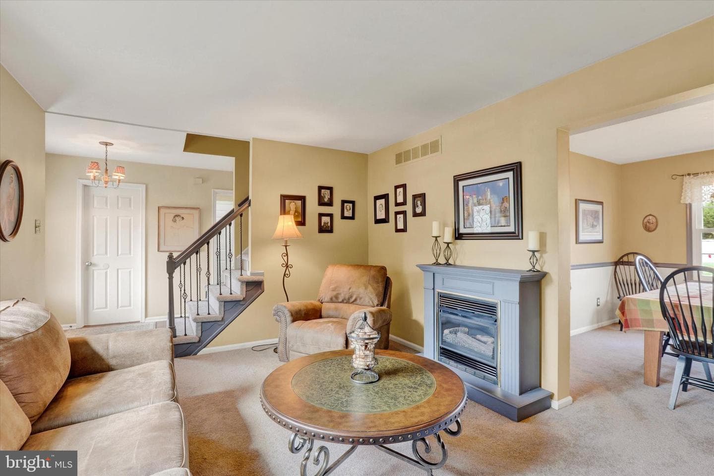1825 Badger Road photo 10