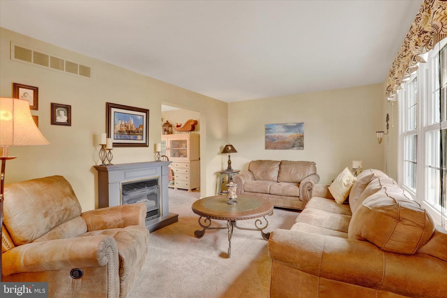 1825 Badger Road photo 9