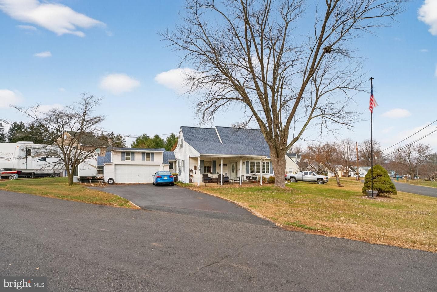 55 Morris Road photo 2