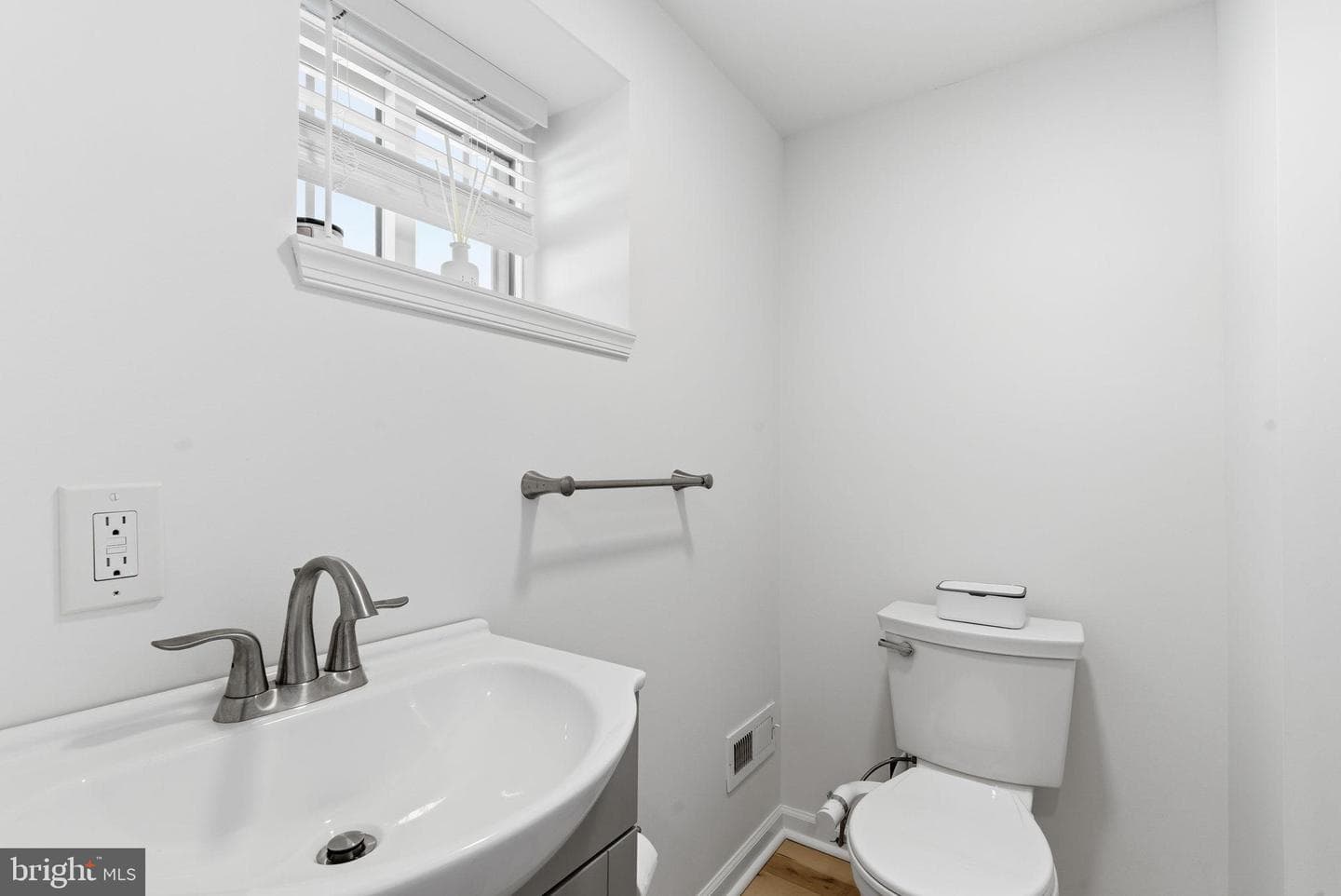 2623 E Avenue #E photo 18