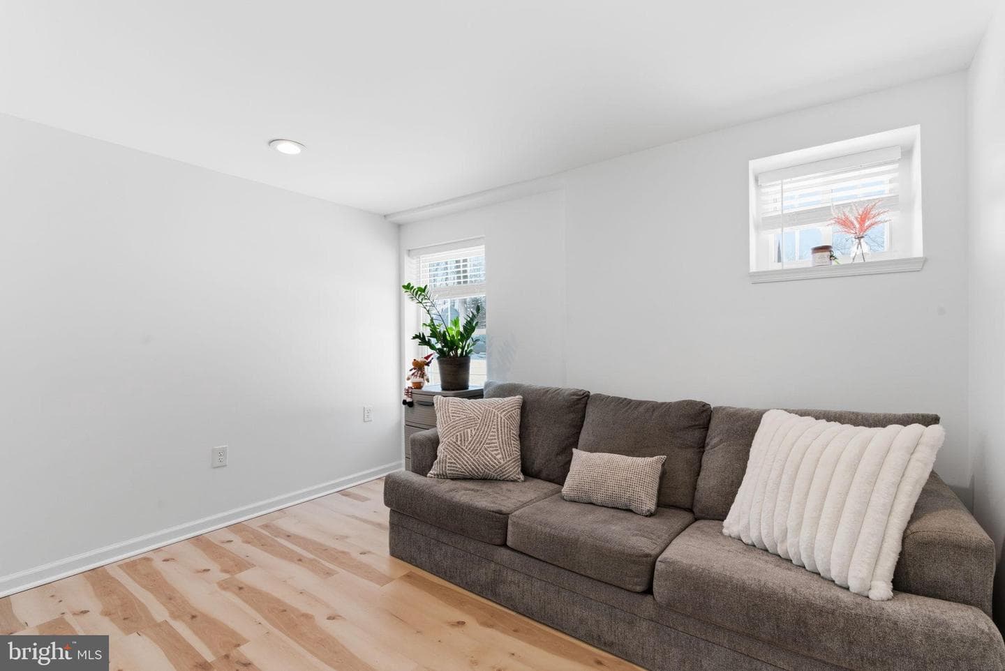 2623 E Avenue #E photo 20
