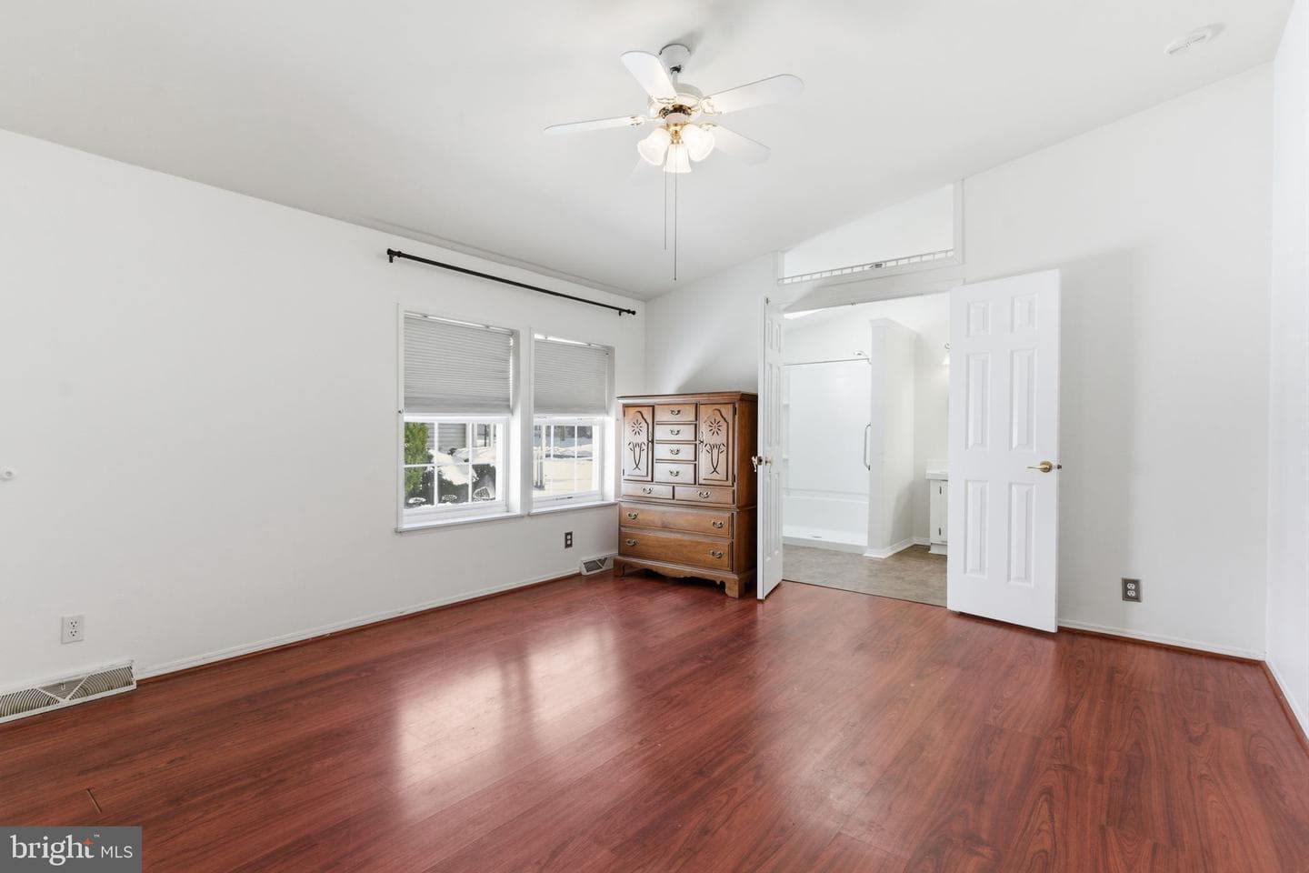 435 Spring Meadow Circle photo 18