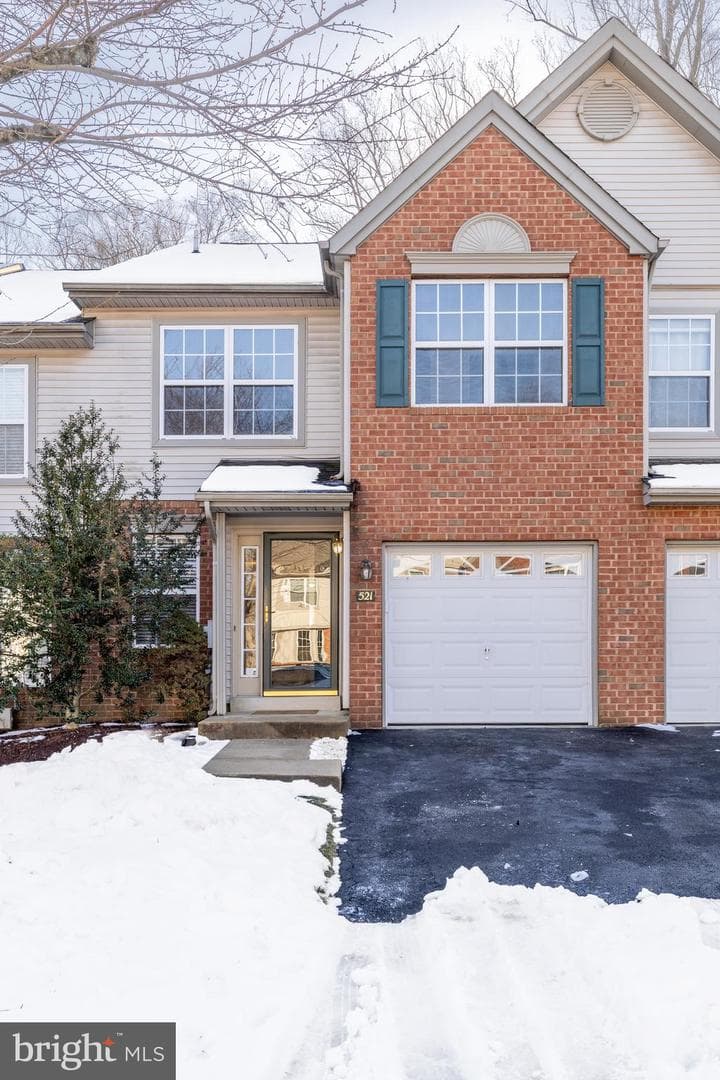 521 Jason Dr photo 2