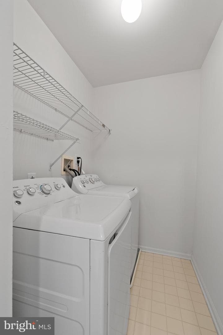 521 Jason Dr photo 27