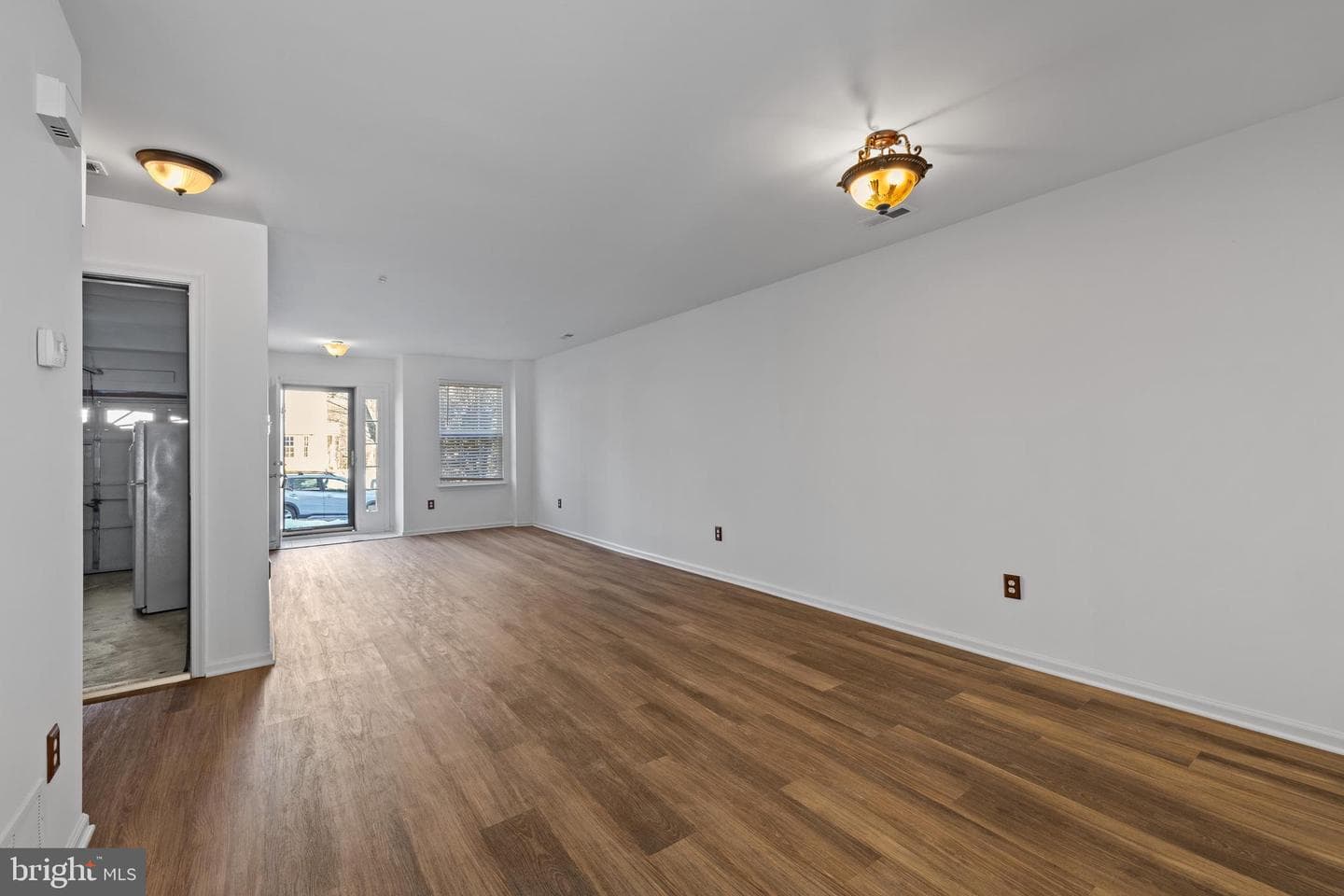521 Jason Dr photo 3