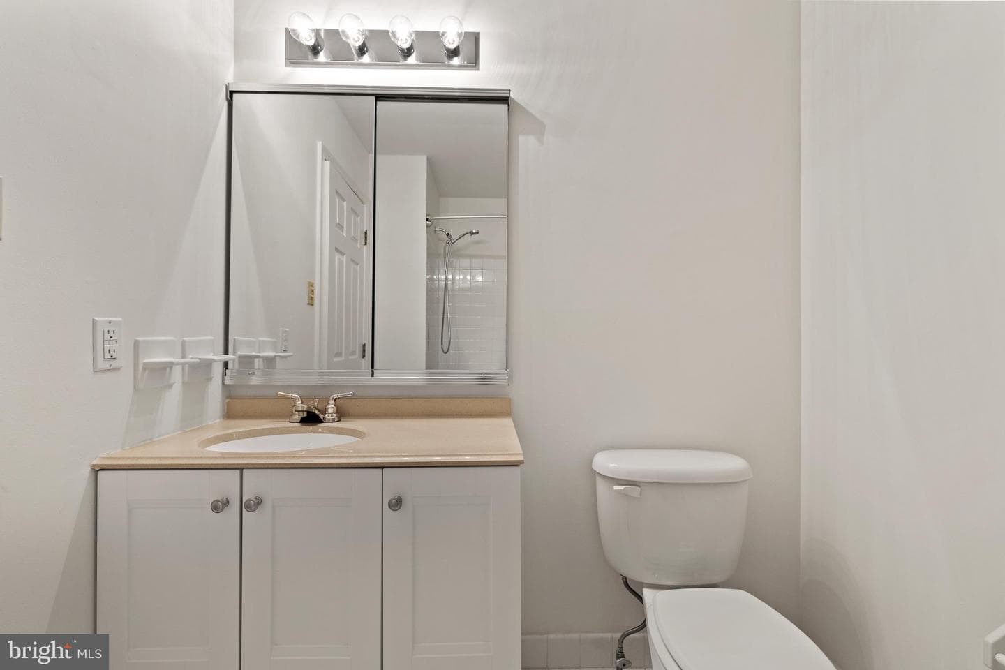 521 Jason Dr photo 31