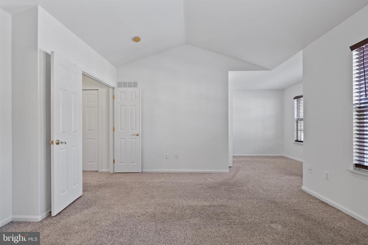 521 Jason Dr photo 34