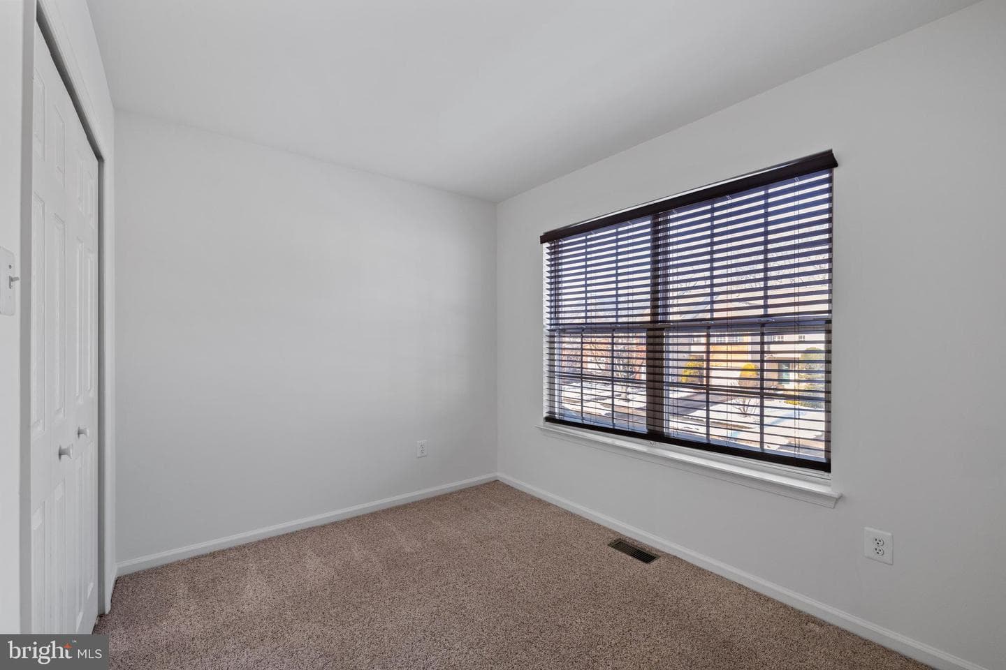 521 Jason Dr photo 35