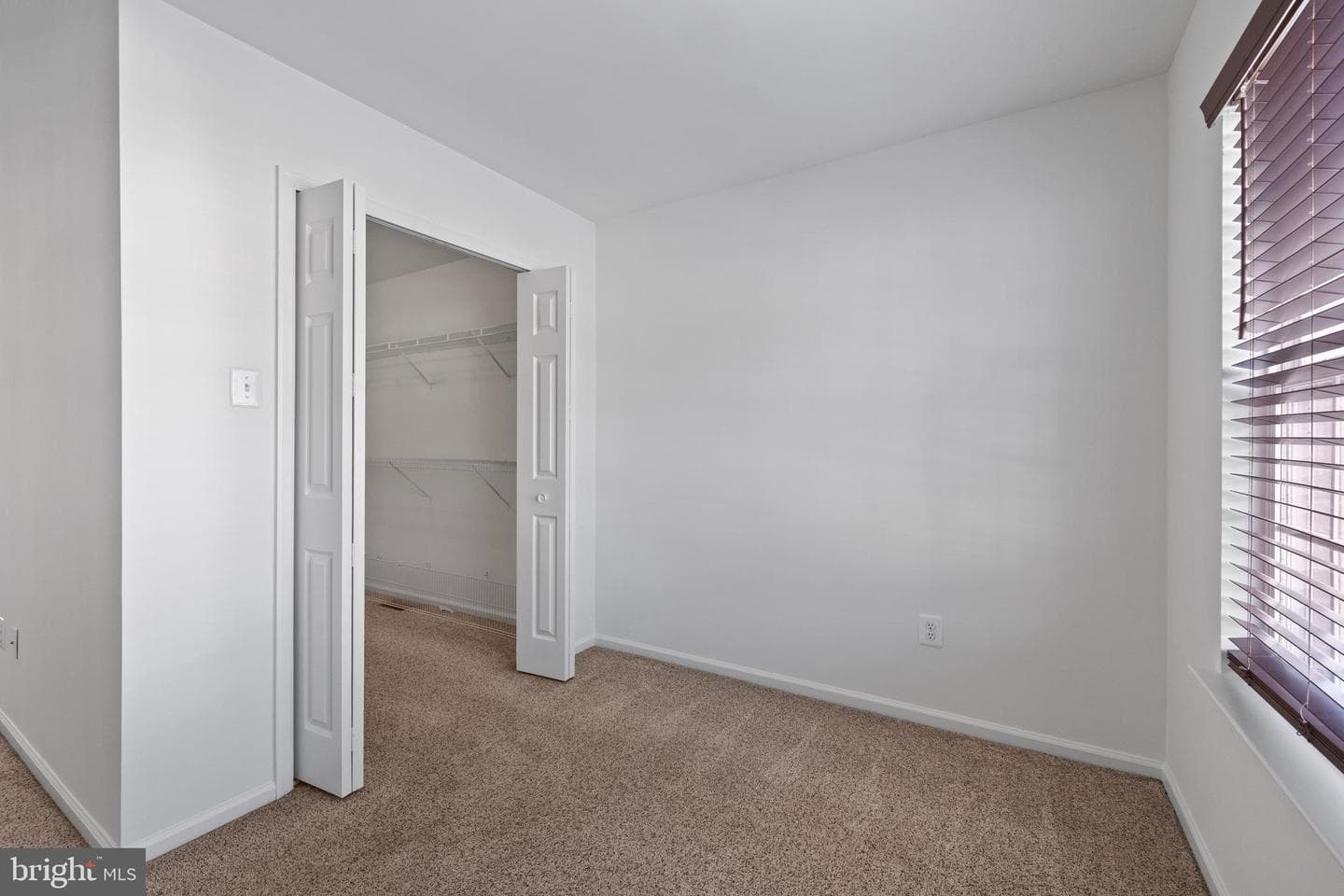 521 Jason Dr photo 36