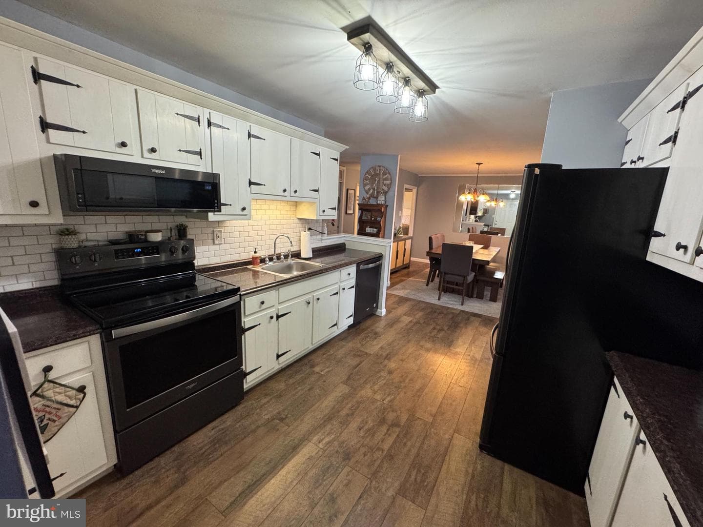 802 Dunbury Road photo 8