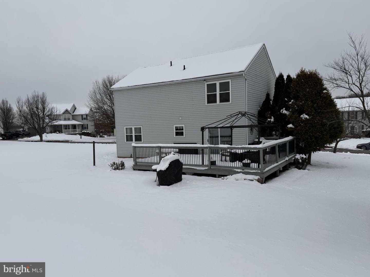 136 Woodview Drive photo 4