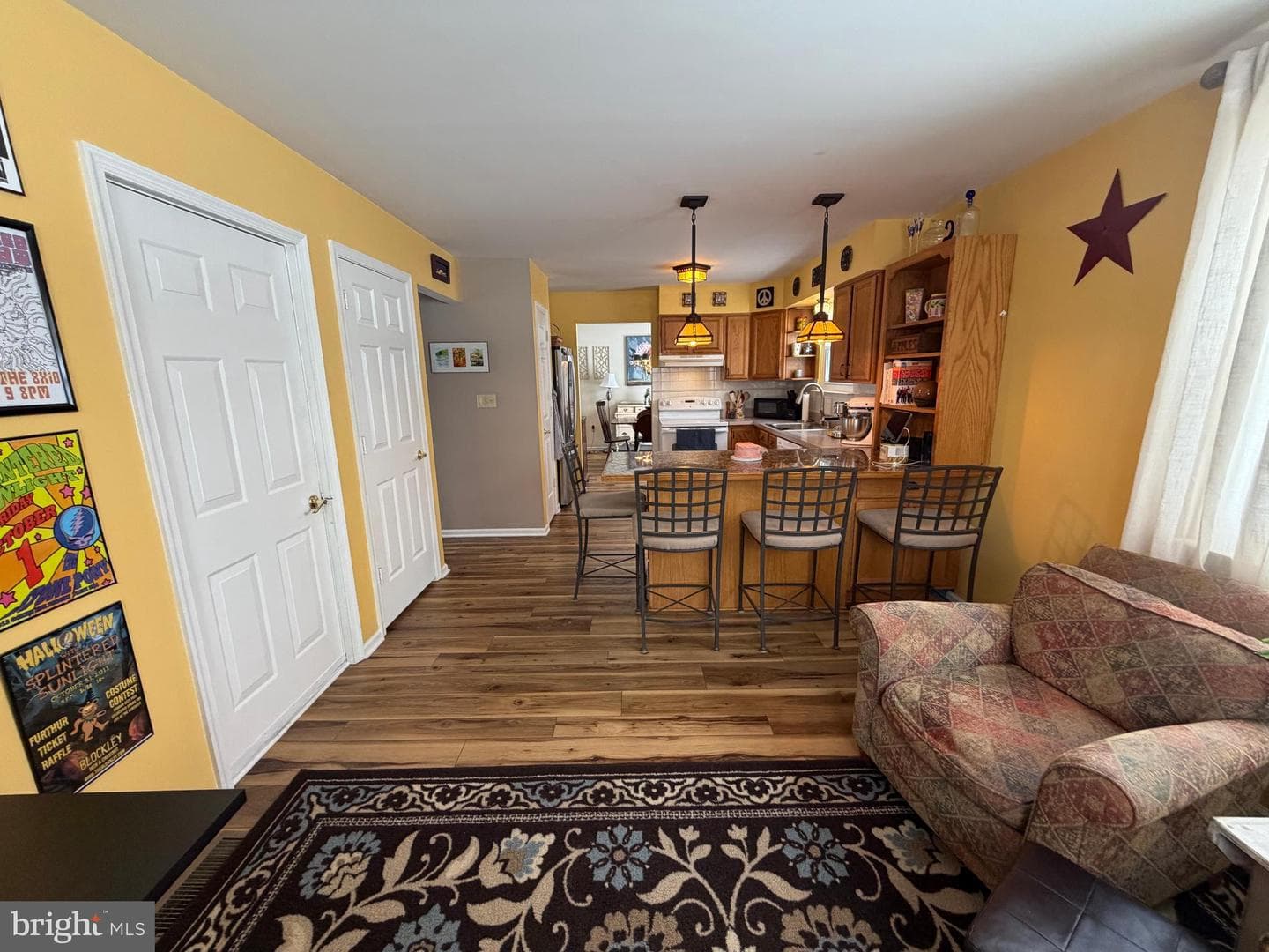 136 Woodview Drive photo 9