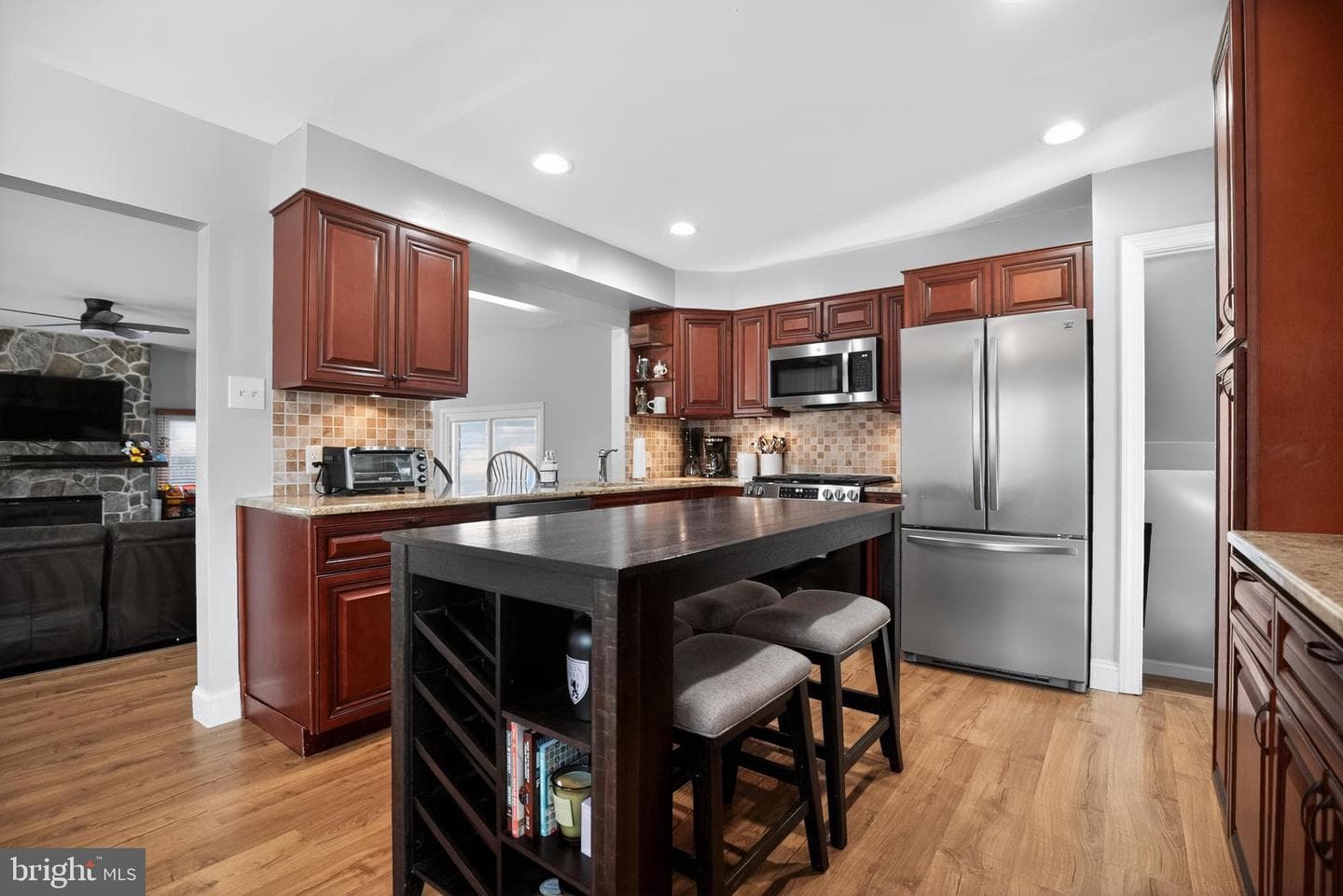 236 Hickory Road photo 10