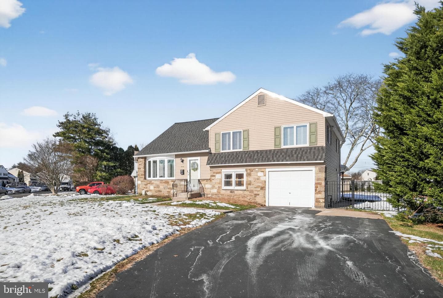 236 Hickory Road photo 3