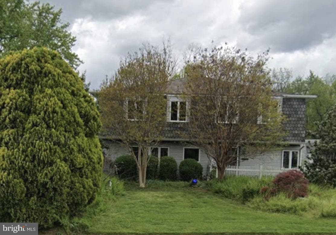 313 Trenton Road, Fairless Hills
