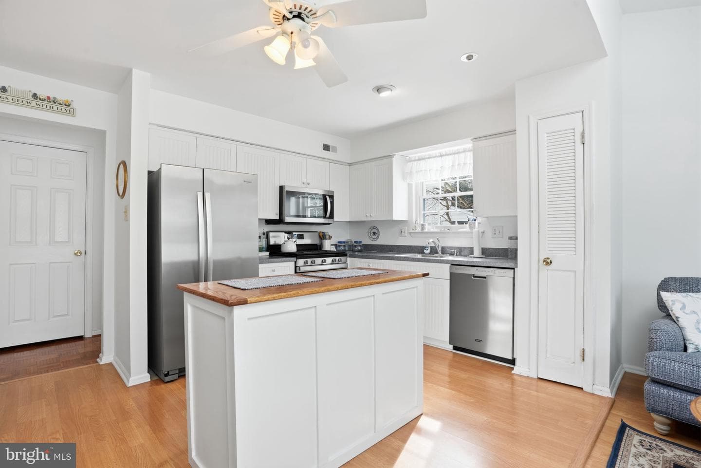 41 Ardsley Court photo 18