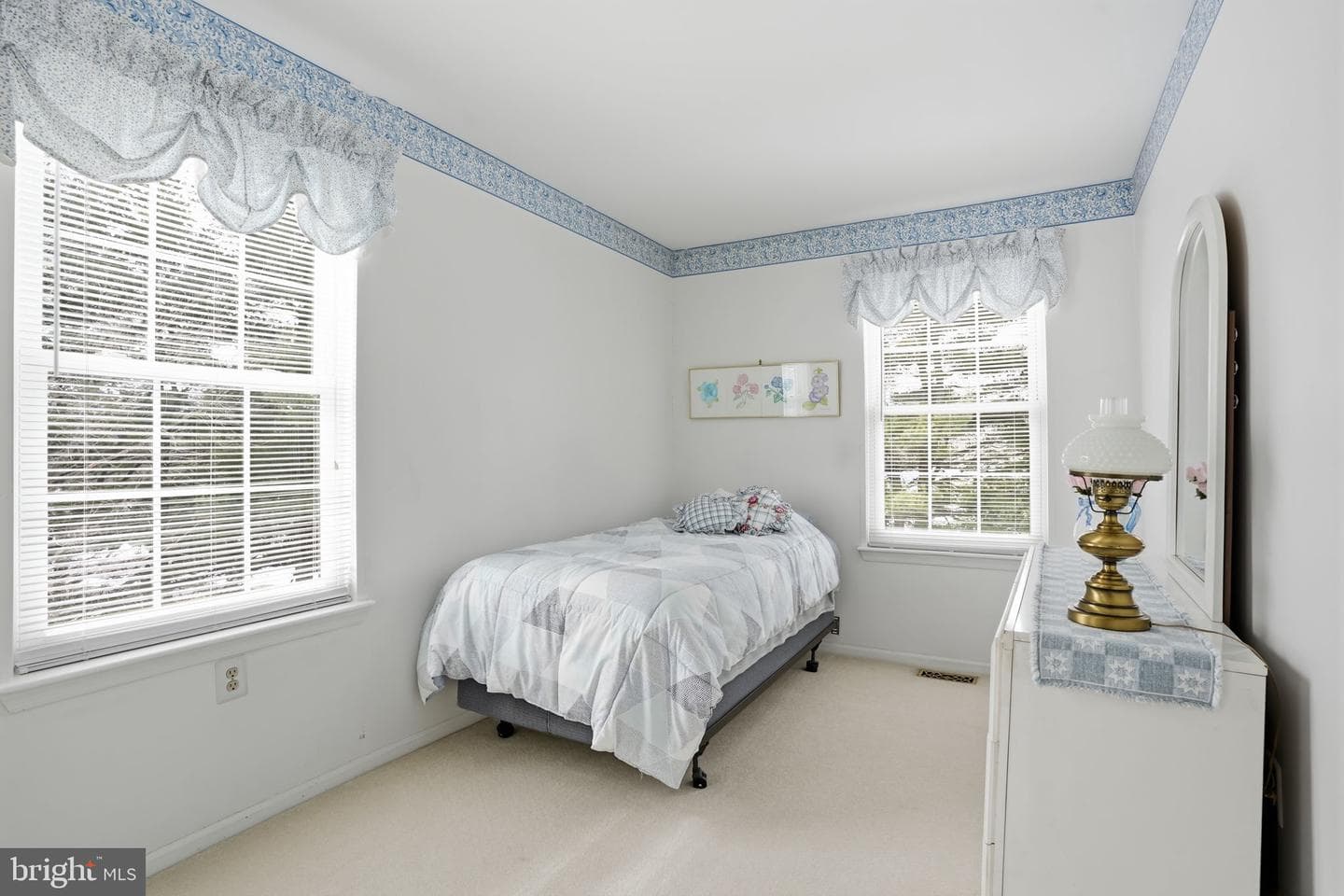 41 Ardsley Court photo 24