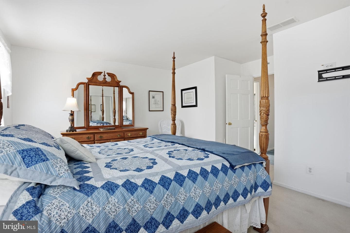 41 Ardsley Court photo 29