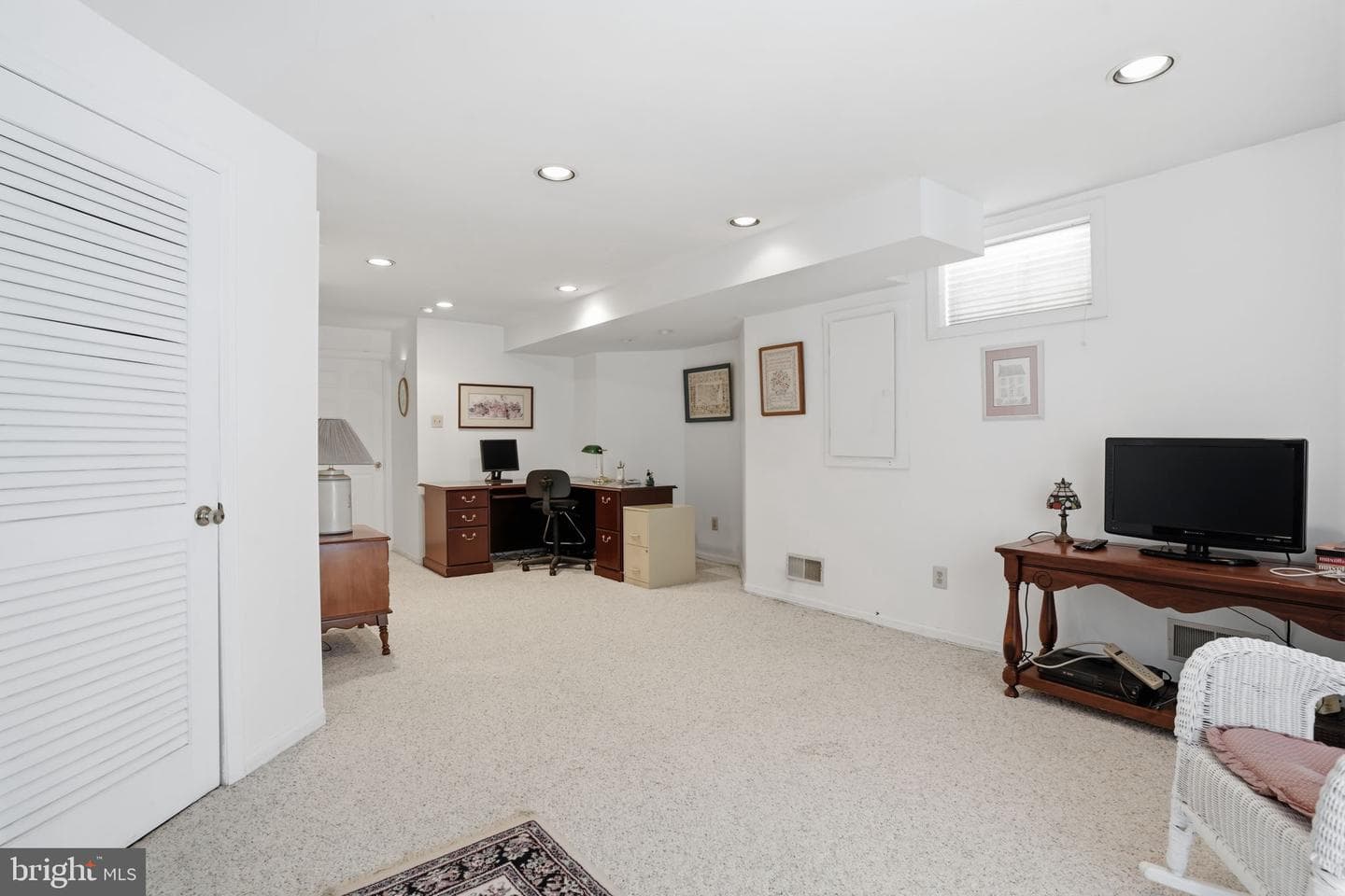41 Ardsley Court photo 32
