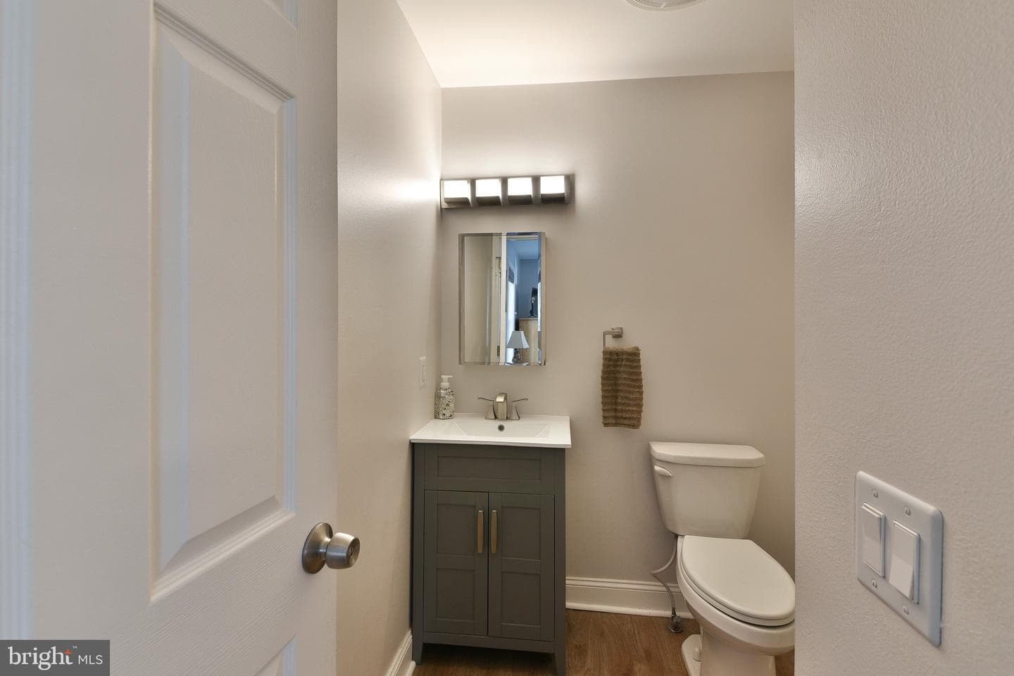 601 Fourth Avenue photo 27