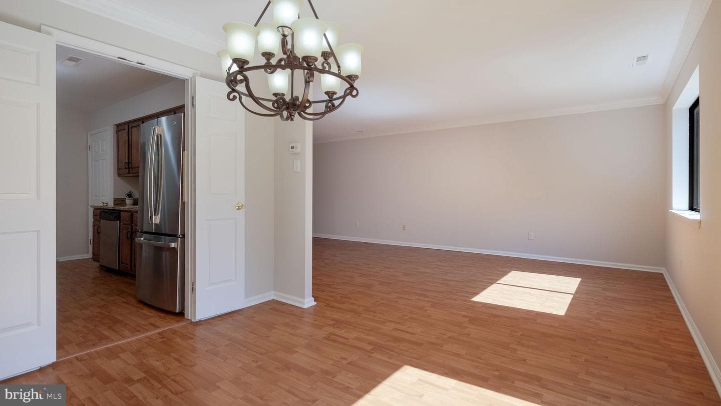 227 Yellow Springs Court photo 13