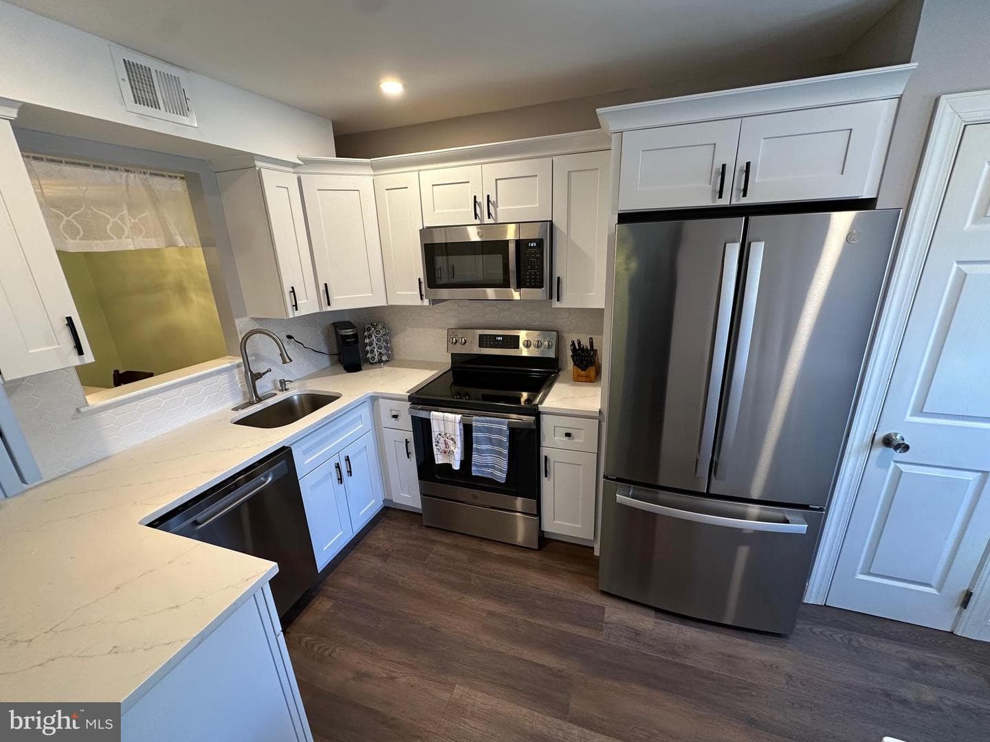 1259 Lisa Drive photo 11
