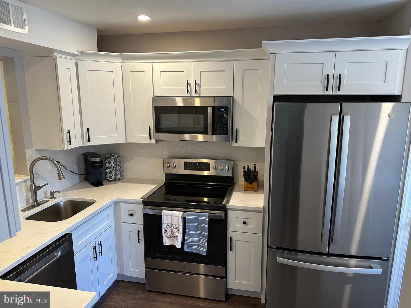 1259 Lisa Drive photo 12