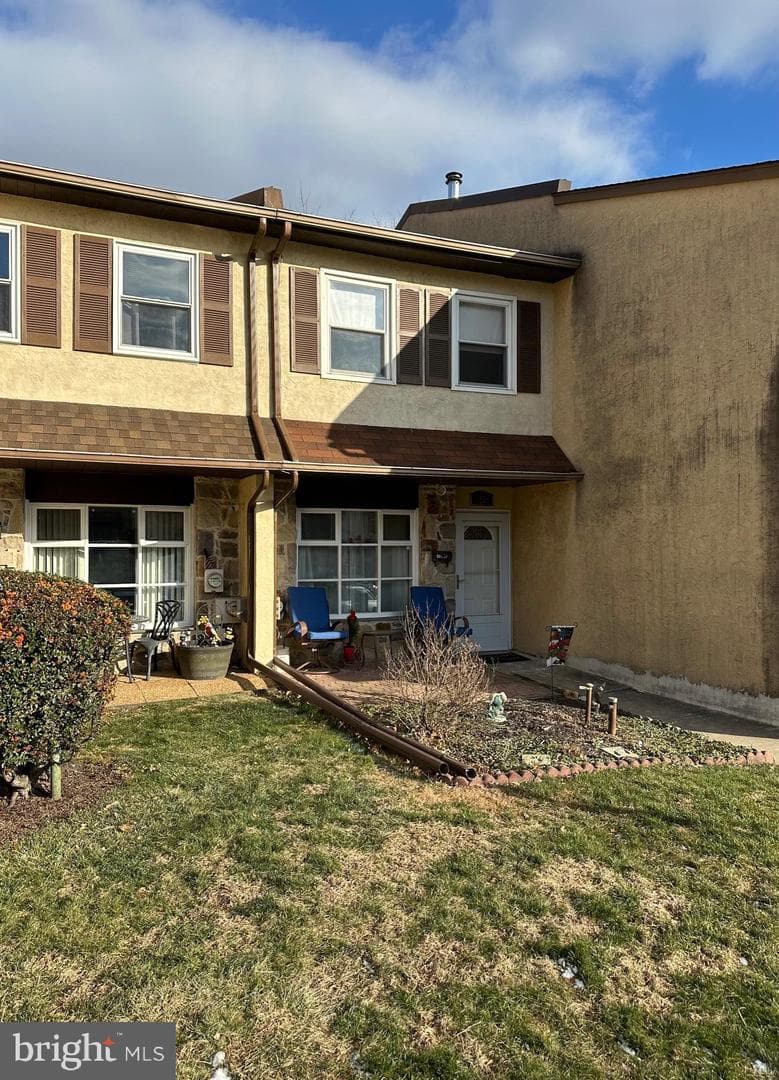 1259 Lisa Drive photo 2