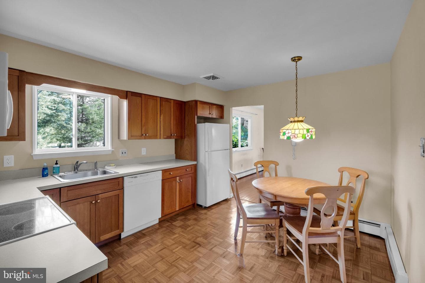 107 Peggy Lane photo 10