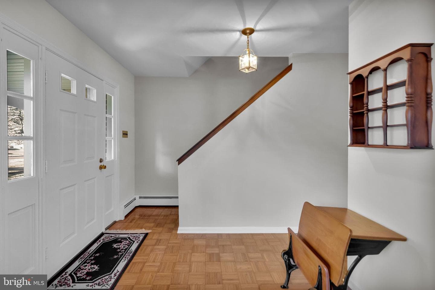 107 Peggy Lane photo 4