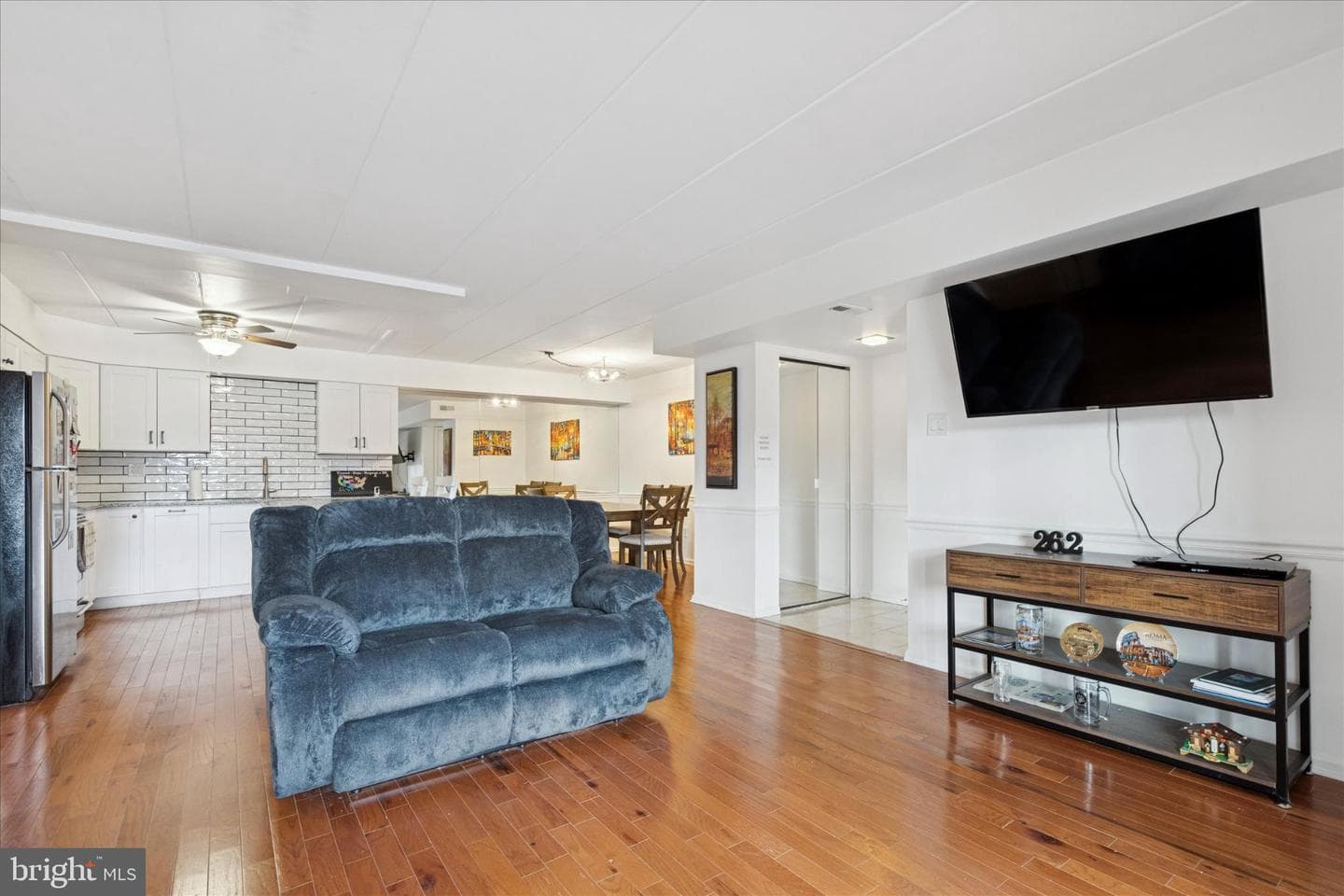 3 Oakridge Drive photo 4