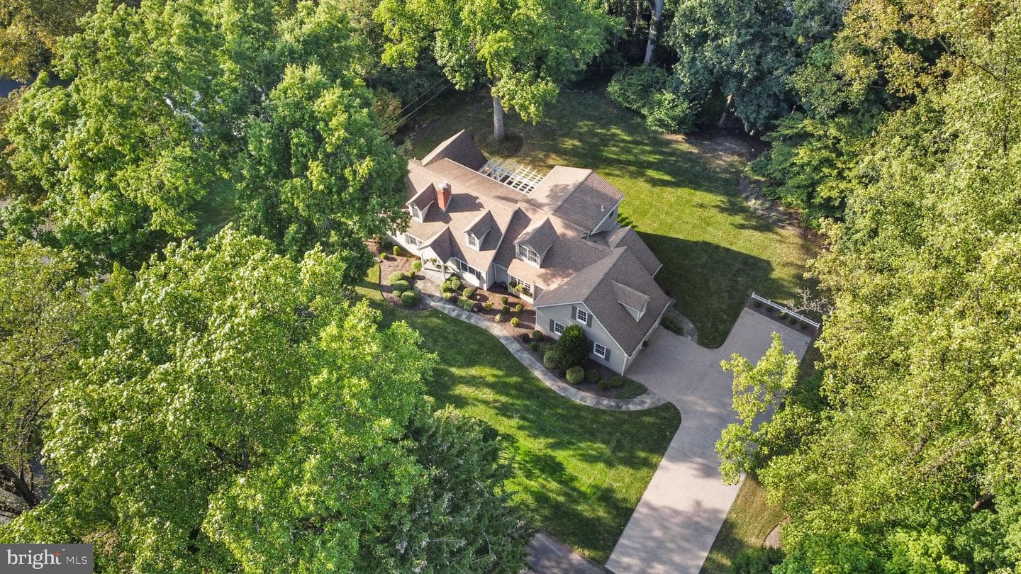1108 Evergreen Road photo 2