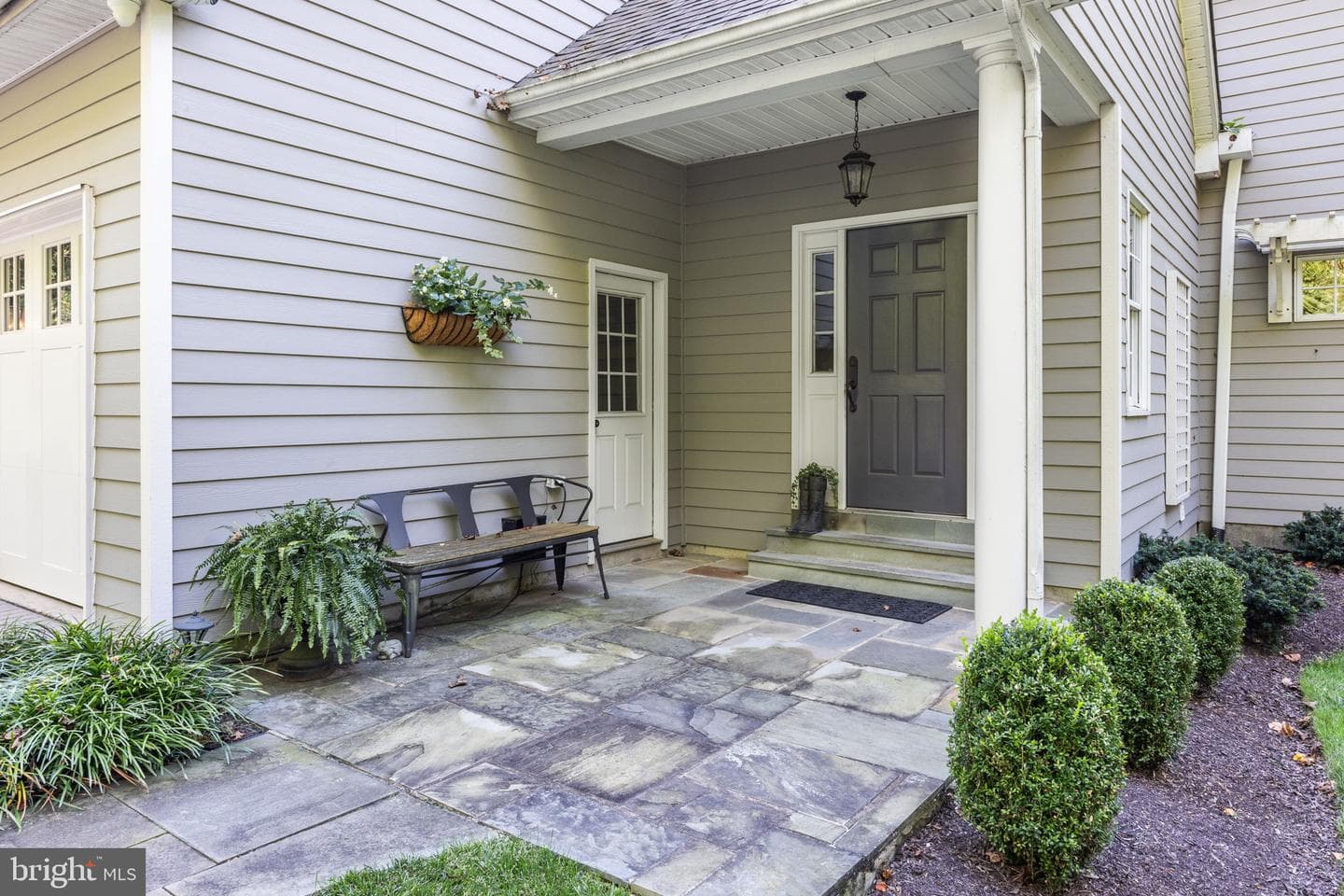 1108 Evergreen Road photo 4